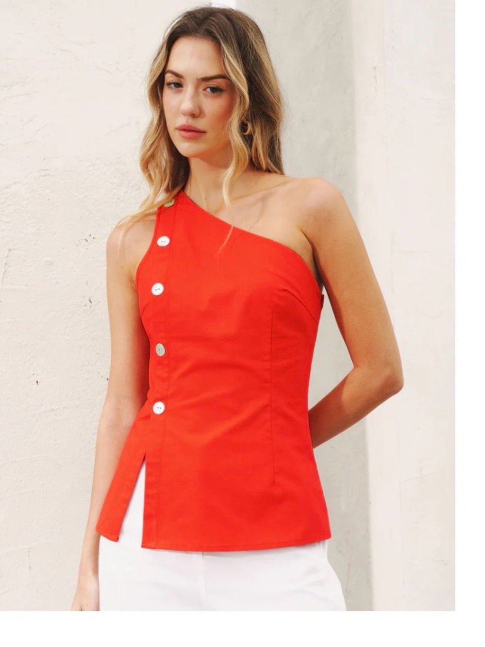Commense One-Shoulder Red Button-Front Sleeveless Top - Picture 3 of 3